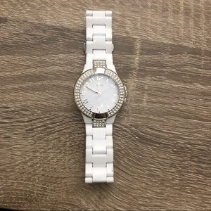 Guess White Watch 🌟
